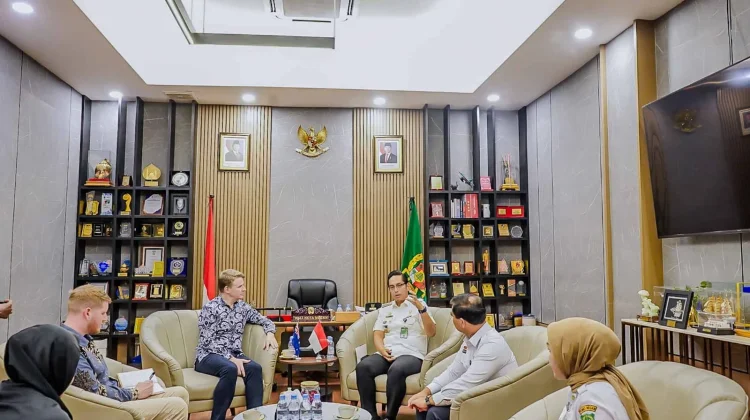 Wali Kota Medan dan Dubes Australia Bahas Investasi dan Pendidikan