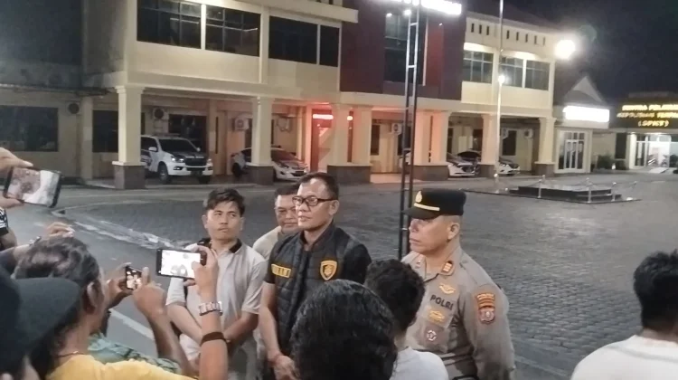 Aktivis Pertanyakan Kedatangan Keluarga Terduga Pelaku Scam pada Malam Hari