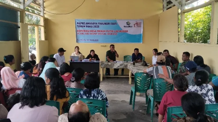 Babinsa dan Warga Matangkan Operasional KDKMP