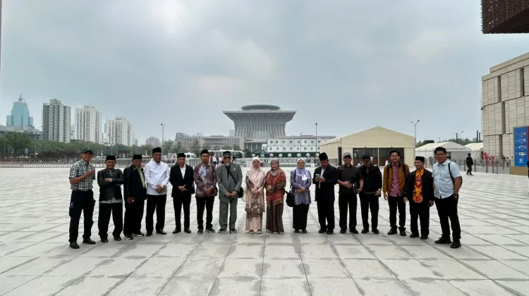Delegasi Islam Kunjungi Museum Partai Komunis China di Beijing