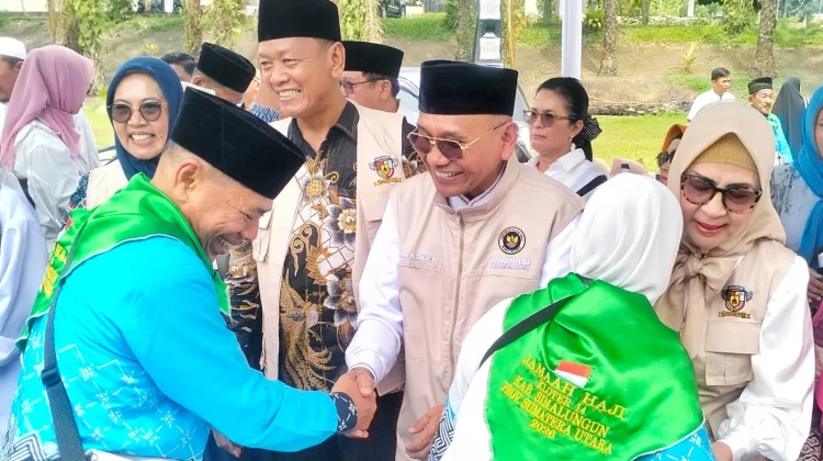 Pemkab Simalungun Lepas 100 Jemaah Calon Haji
