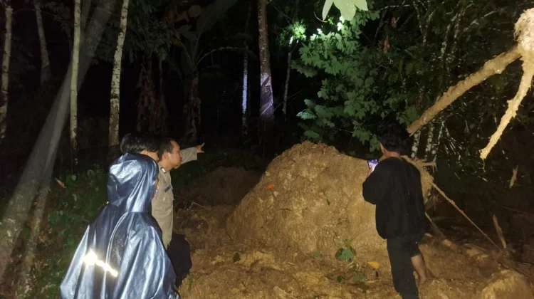 Longsor Landa Kecamatan Batangtoru, 2 Warga Proses Pencarian