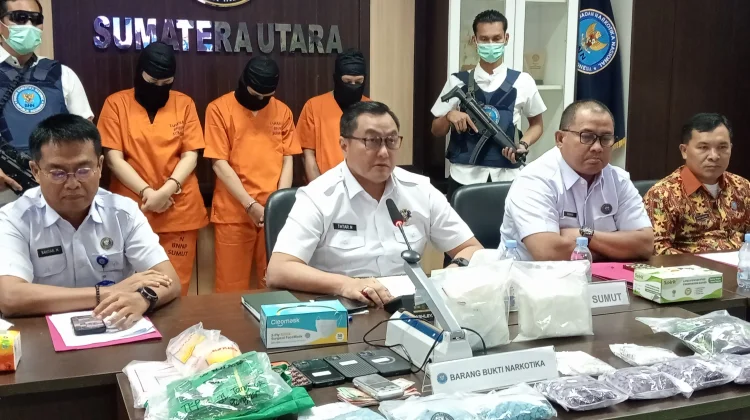Operasi Saber Bersinar, BNNP Sumut Tangkap Pasutri Edarkan 2 Kg Sabu