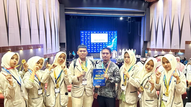 Siswa MAN 1 Madina Meraih Dua Medali Emas di Ajang Internasional WYIE 2026 Malaysia