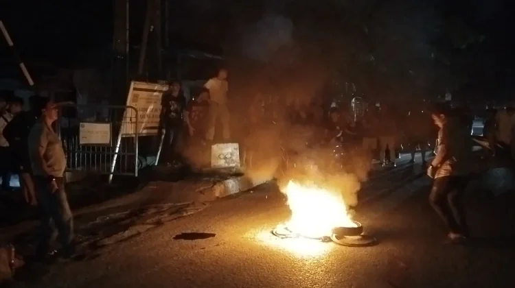 Ratusan Masyarakat Tanjungbalai Datangi PLN, Pertanyakan Pemadaman Listrik
