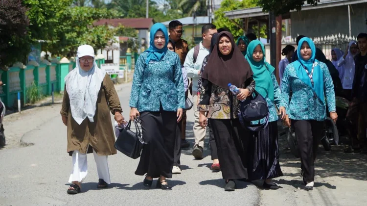 Ketua TP PKK Langkat Perkuat Desa Perdamaian Menuju Juara Aku Hatinya PKK Sumut