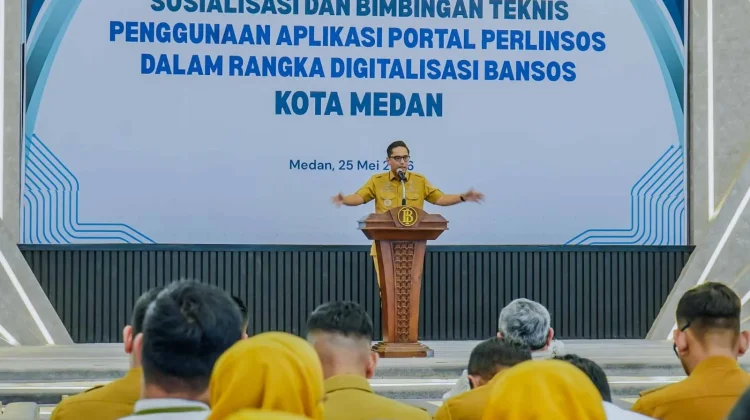 Rico Waas Dorong Digitalisasi Bansos, Targetkan Data 792 Ribu KK Tervalidasi