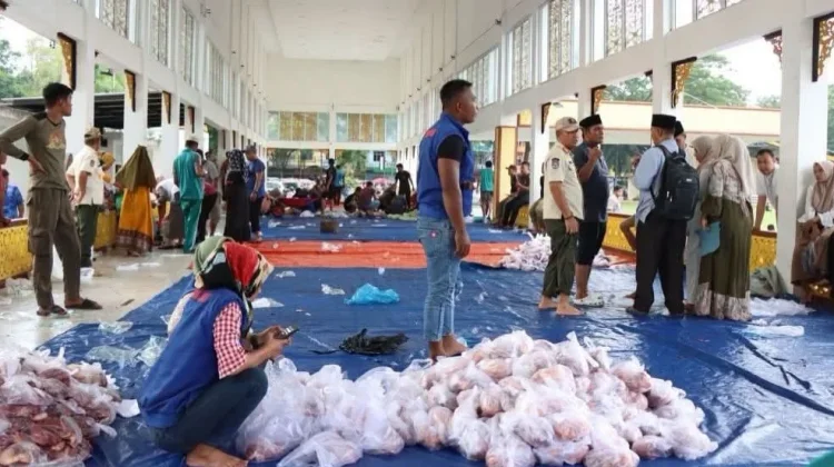 Pemko Binjai Salurkan 2.500 Paket Daging Qurban Bantuan Presiden dan Pemprov Sumut