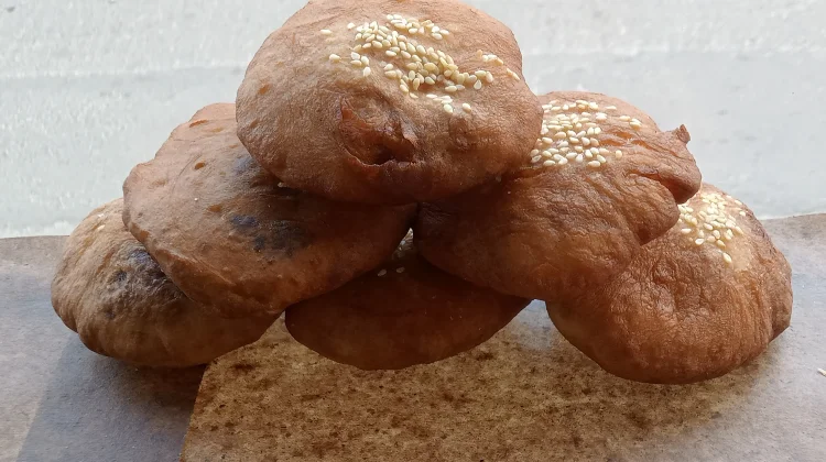 Nikmatnya Kue Bohong, Jajanan Legendaris Khas Medan