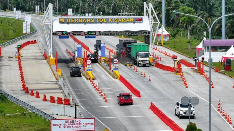 Hutama Karya Catat Kenaikan Trafik di Tol Trans Sumatra saat Libur Panjang