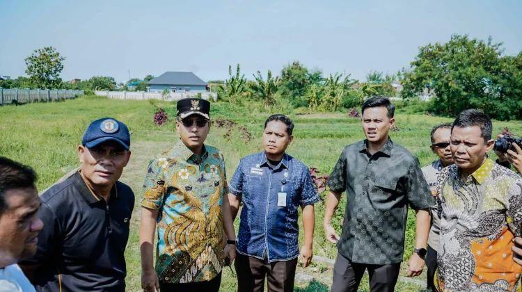 Rico Waas Segera Benahi Akses Jalan TPU Marelan