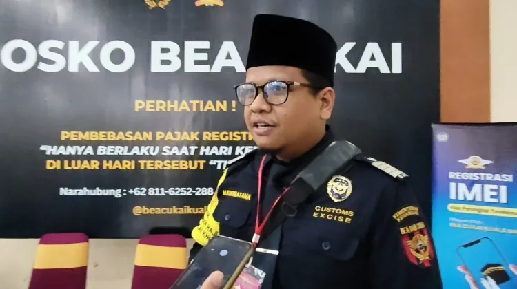 Bea Cukai Buka Posko Khusus Layani Barang dan Ponsel Jemaah Haji