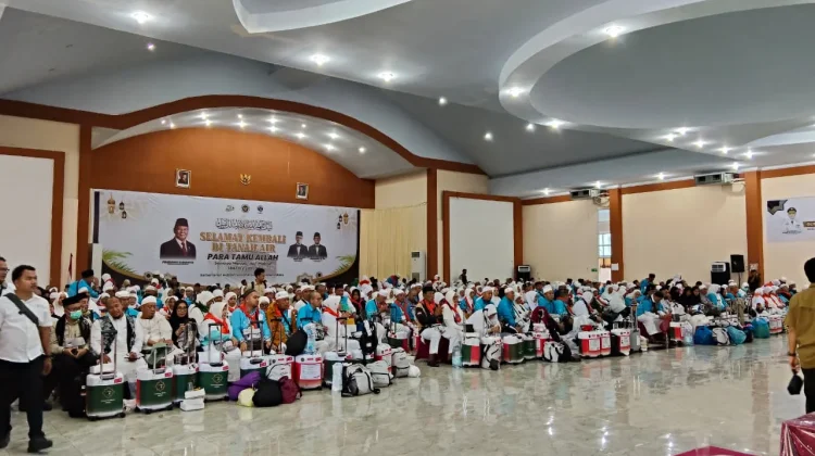 Kloter 2 Debarkasi Medan Tertunda, Tiba Siang Hari di Kualanamu