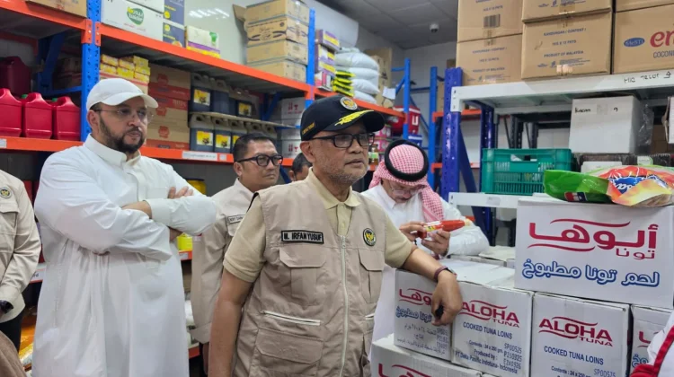 Menhaj Tinjau Dapur Katering Haji, Dorong Produk Indonesia Masuk Pasar Saudi