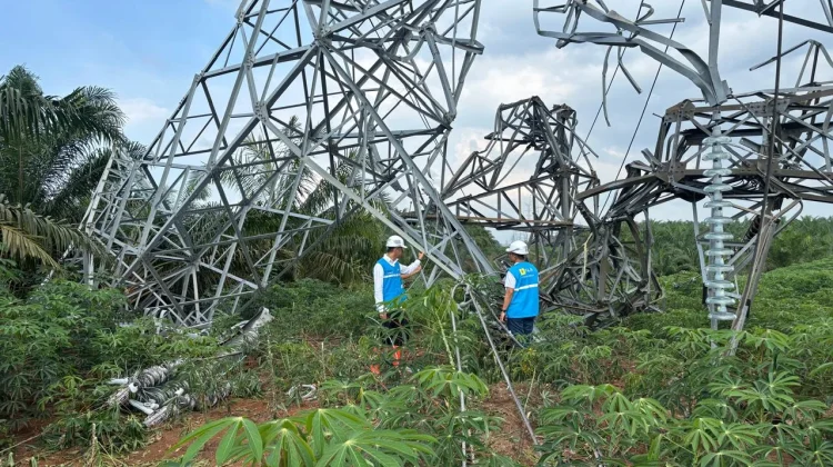 PLN Datangkan Empat Tower Emergency Percepat Pemulihan Sistem Kelistrikan Sumut