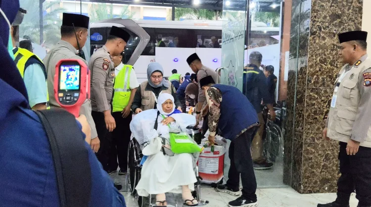 BBKK Medan Periksa Suhu Tubuh dan Swab Jemaah Haji