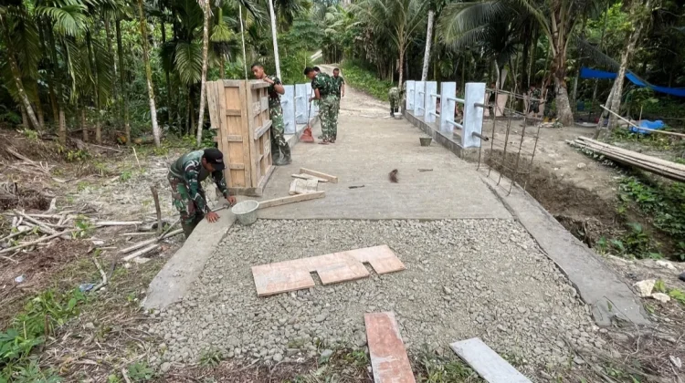 Satgas Karya Bakti TNI AD Rampungkan Jembatan Armco di Nias Utara