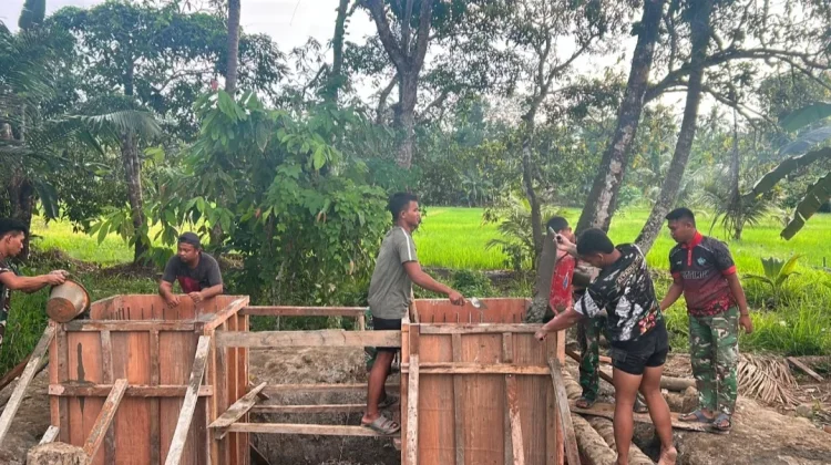 Jembatan Gantung Sungai Idanaho Capai 37,5 Persen