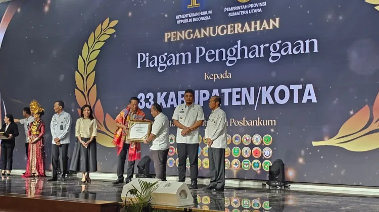 Dairi Raih Penghargaan Menteri Hukum: Bentuk PosbankumPosbakum