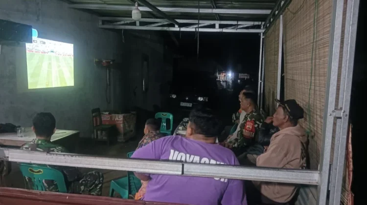 Personel Kodim 0207/Simalungun Pererat Kebersamaan dengan Warga