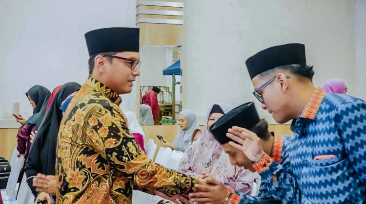 Lepas Kafilah Medan MTQ ke-40 Provsu, Rico Tekankan Juara Umum Sebagai Motivasi