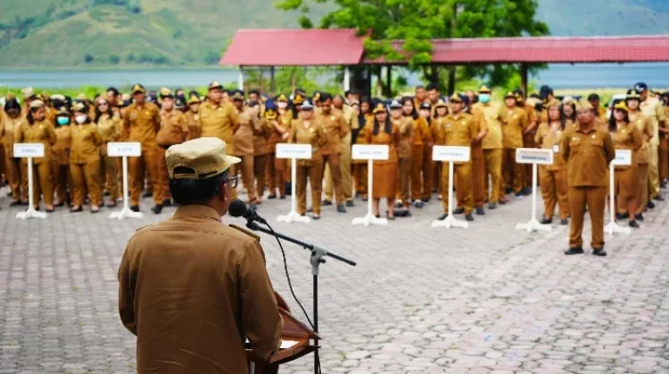 Wabup Samosir Ajak Warga Ubah Paradigma Kelola Sampah