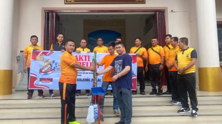 Sambut Hari Bhayangkara, Polres Tanjungbalai Gelar Aksi Bersih Rumah Ibadah