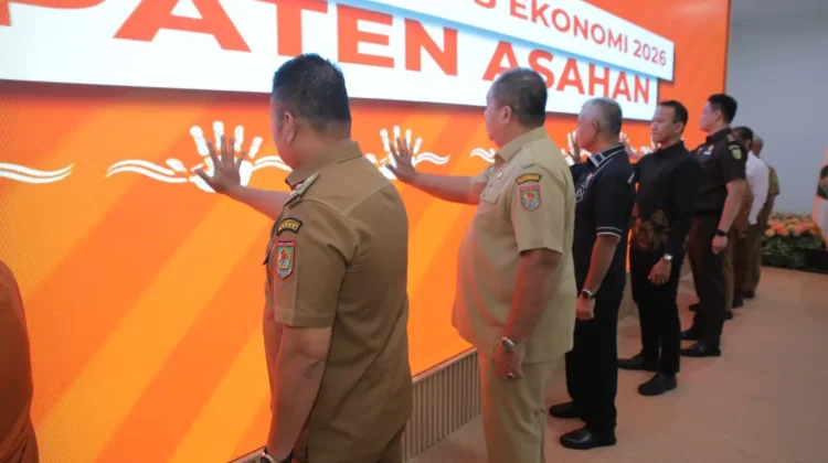 Bupati Asahan Lepas Petugas Sensus Ekonomi 2026
