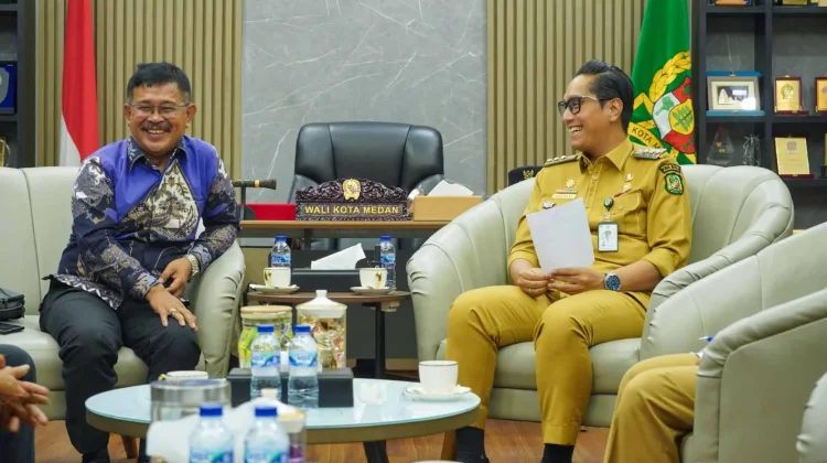 Rico Waas Dukung Rencana Pembangunan GKPS Maranatha Medan Selatan
