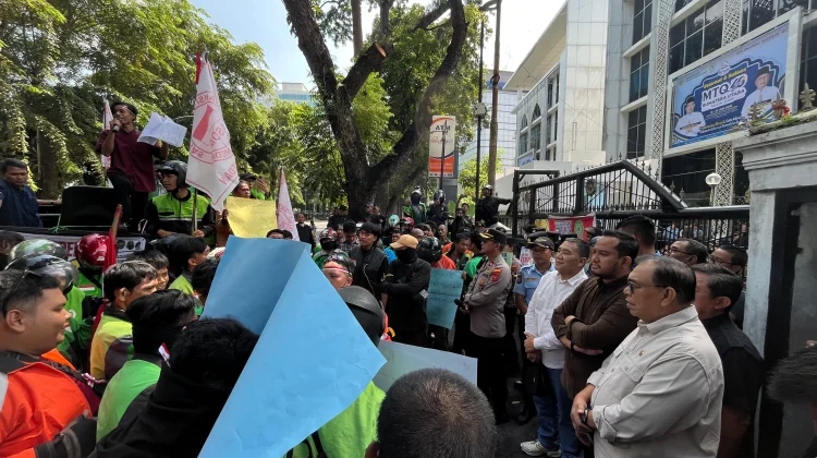 Ojol Sumut Desak DPRD Kawal Potongan Aplikasi 8 Persen dan Tolak Kenaikan BBM