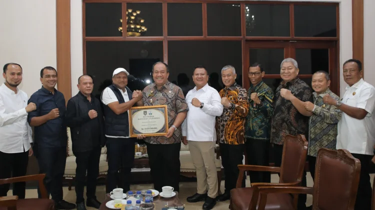 Bupati Asahan Serahkan Bantuan Keuangan Rp30 Miliar untuk Kabupaten Bireuen