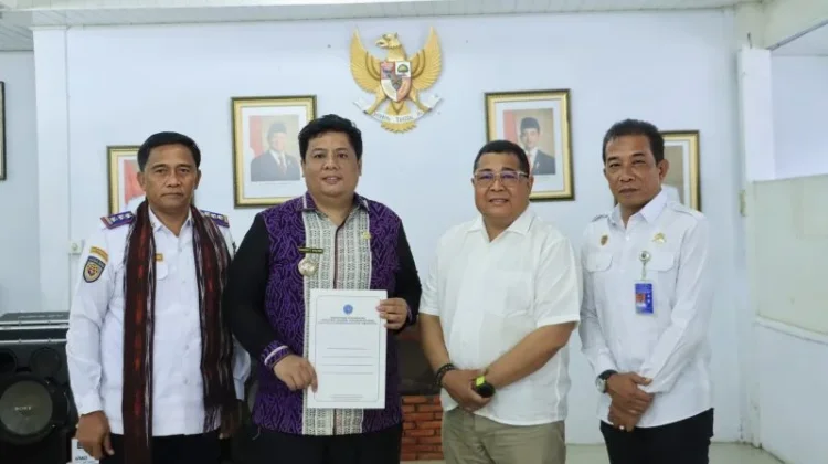 Pemkab Samosir Terima Hibah Tiga Dermaga dari Kemenhub