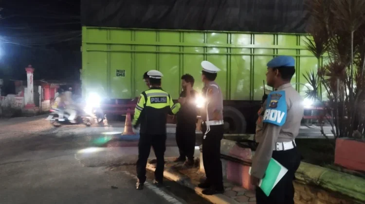 Antisipasi Balap Liar, Polres Tanjungbalai Blue Light Patrol