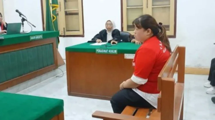 Perempuan di Medan Dituntut Empat Tahun atas Dugaan Penggelapan Dana