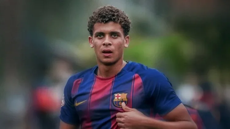 Barcelona Rekrut Penyerang Mesir dengan Kontrak Permanen hingga 2029