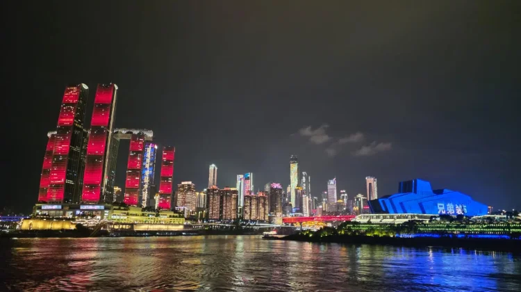 Menyusuri Gemerlap Chongqing dari Sungai Yangtze dan Jialing dengan Kapal Pesiar