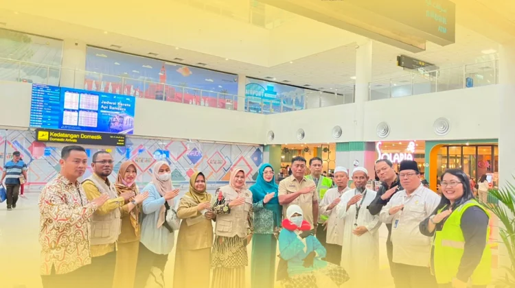 Jemaah Haji Sempat Tertunda, Rukayah Wahab Tiba di Tanah Air