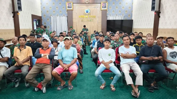 Perkuat Silaturahmi, Kodim Asahan bersama Masyarakat Nobar Bersama
