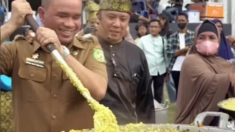 Seribu Porsi Bubur Pedas Khas Melayu Deli Semarakkan Gemes ke 9