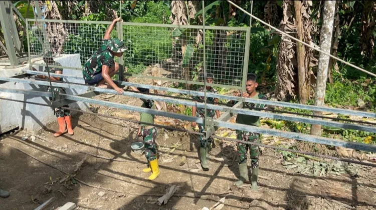 Satgas Bakti TNI Percepat Pembangunan Jembatan Gantung Sungai Sowu