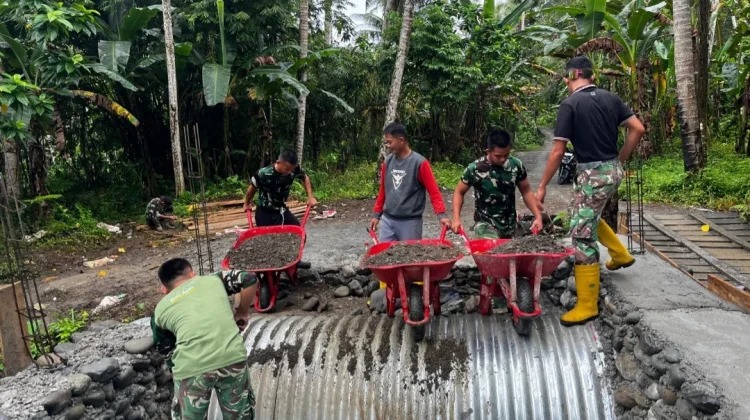 Kodim 0213/Nias Rampungkan Pembangunan Jembatan Aramco di Nias Barat