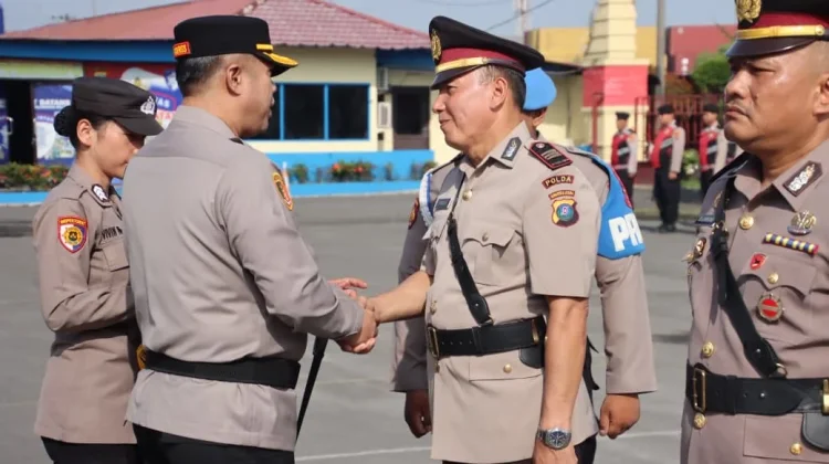Kapolres Belawan Pimpin Sertijab Kapolsek Belawan