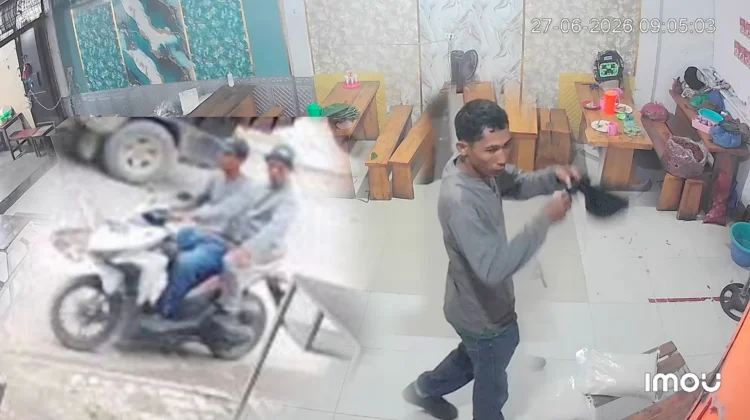 Dua Pria Terekam CCTV Curi Dua Unit Handphone di Rumah Makan Kak Yon Tanjungbalai