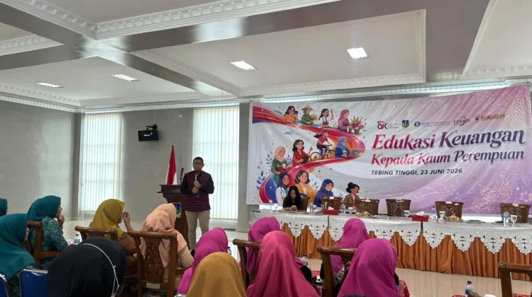 OJK Edukasi Perempuan Tebing Tinggi Tingkatkan Literasi Keuangan
