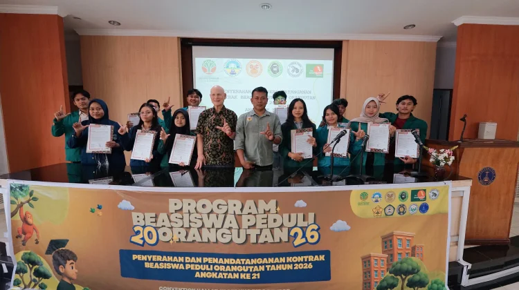 Beasiswa Peduli Orangutan: Investasi Jangka Panjang Cetak Pemimpin Konservasi
