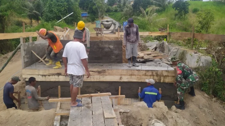 Kodim 0205/TK Rampungkan Pembangunan Jembatan Beton di Desa Tanjung Beringin