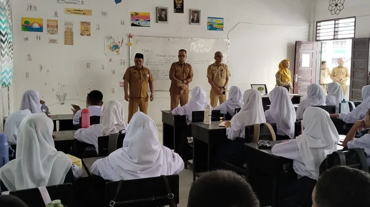 Wakil Wali Kota Tanjungbalai Tinjau Hari Pertama Masuk Sekolah