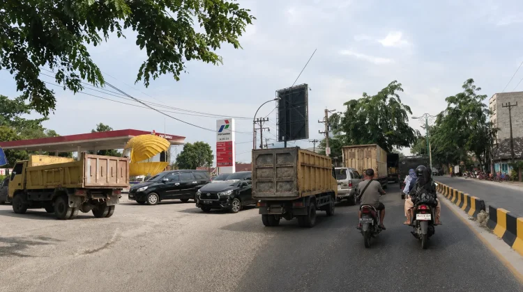 Antrian Panjang Terjadi di Dua SPBU Kota Tanjungbalai