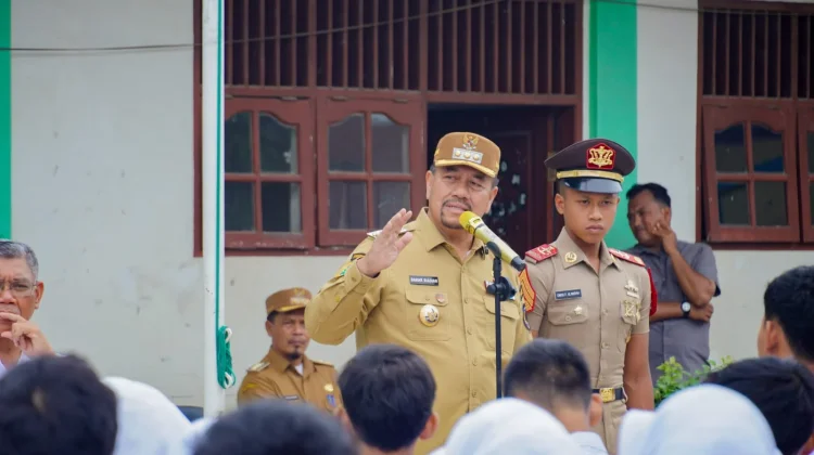 Bupati Batu Bara Motivasi Siswa di Yayasan Perguruan Nasional Petatal