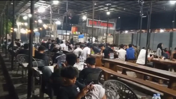 Semarak Cafe Semifinal Pesta Bola Dunia